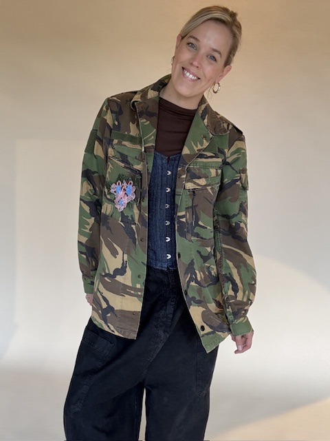 Upcycled Camo Jacket Floral Patch - Afbeelding 3