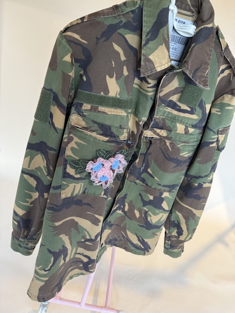 Upcycled Camo Jacket Floral Patch - Afbeelding 6