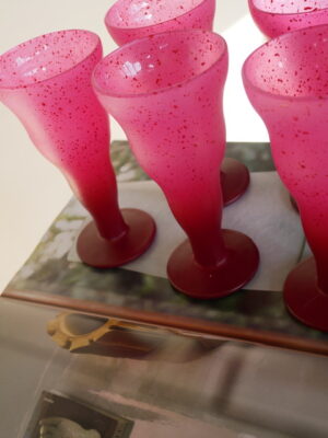 set Roze spikkel ijscoupes